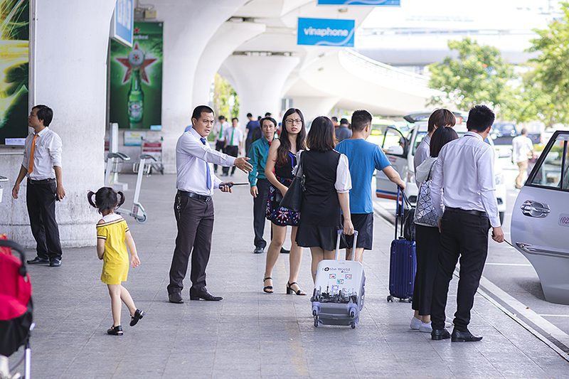 Xe sẽ đón Quý khách ngay tại sân bay