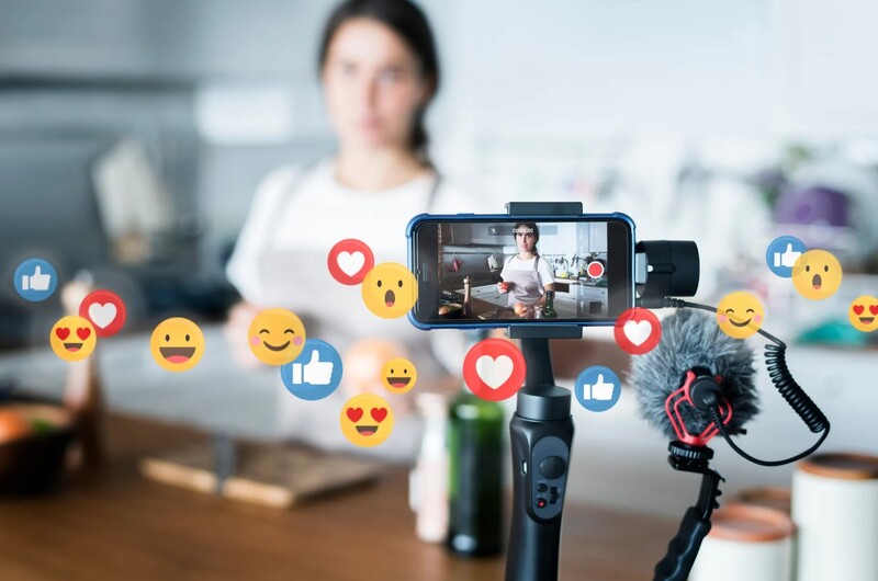 Quy trình booking quảng cáo HTV7 đơn giản